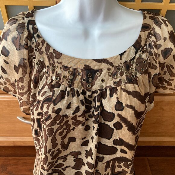 Nu Options Leopard Short Sleeve Studded Blouse Large Petite - Picture 2 of 6